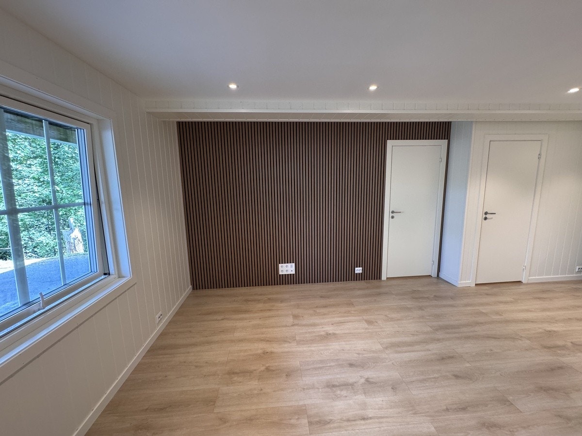 Lekker kontrastvegg med spiler Galleribilde