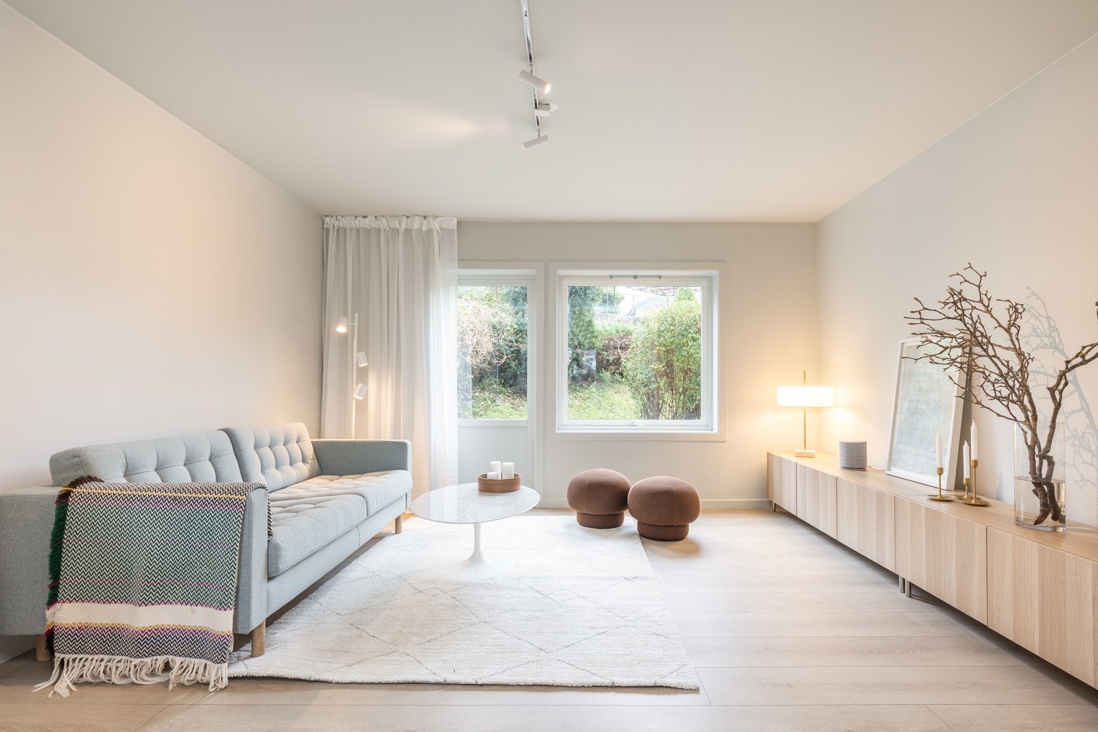 Stuen er delikat og her kjenner man roen senke seg. Galleribilde
