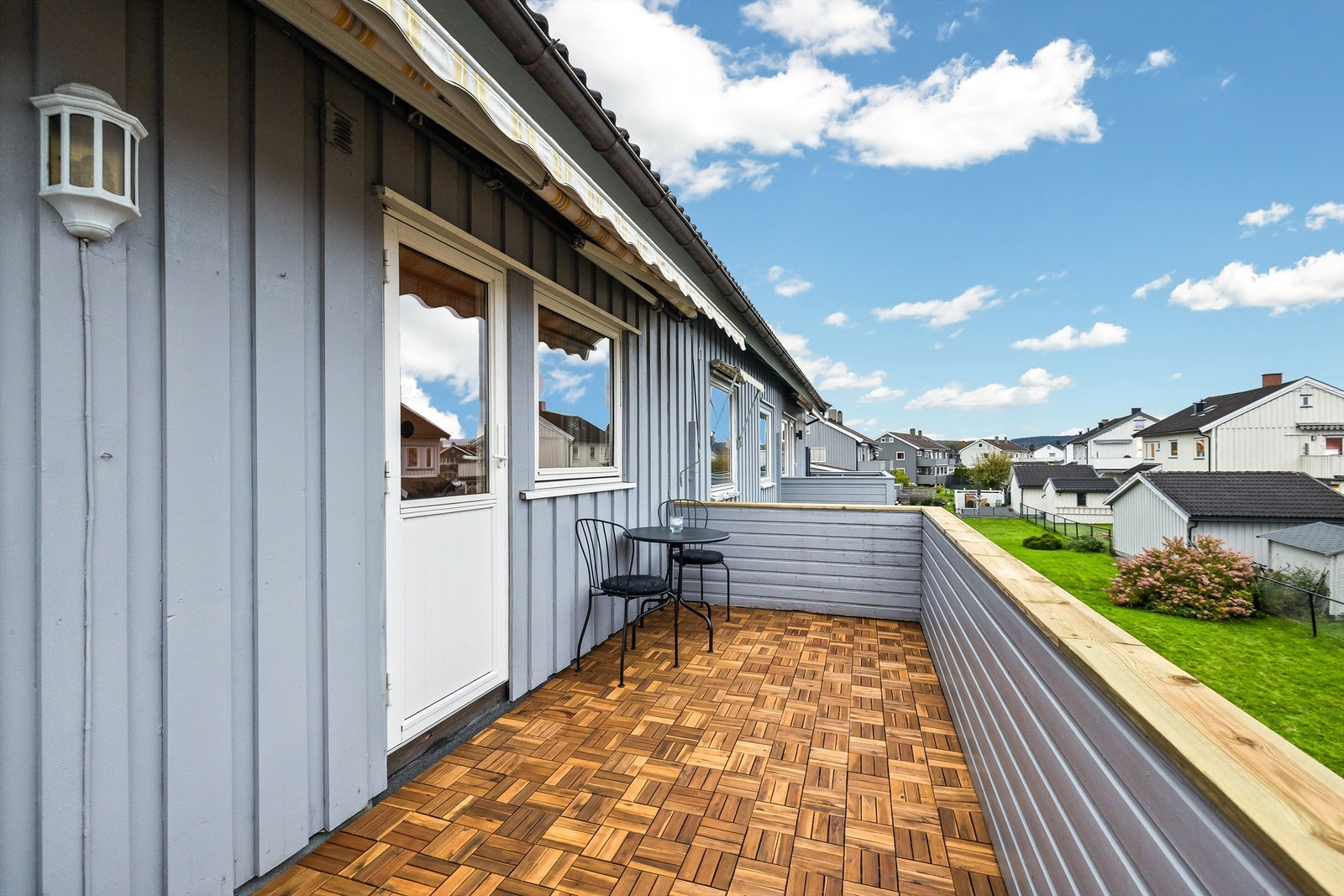 God plass til sittegruppe Galleribilde