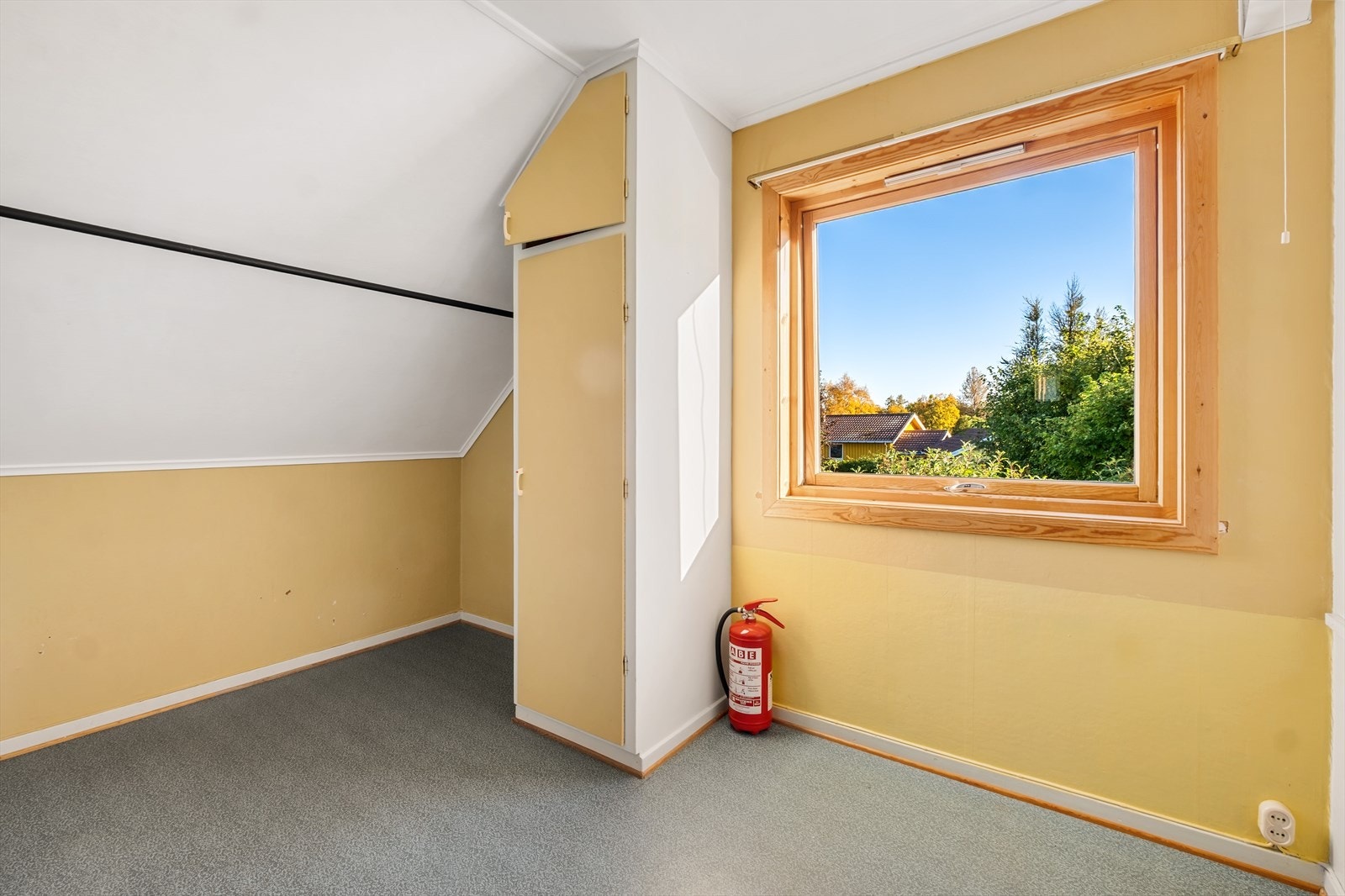 Soverom II - De to andre soverommene egner seg god som enten barnerom, gjesterom eller hjemmekontor Galleribilde