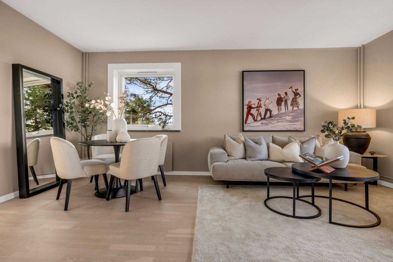 Nymalte flater i 2025 Galleribilde