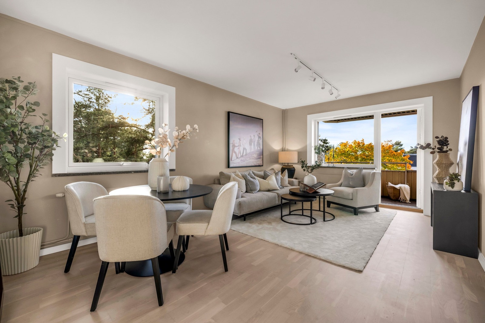 PrivatMegler Stefan Safri ønsker velkommen til Vetlandsveien 75C Galleribilde