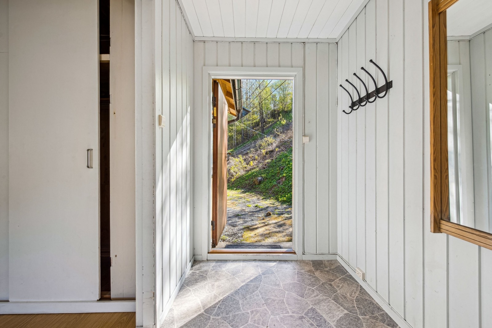 14 - Vindfang Galleribilde