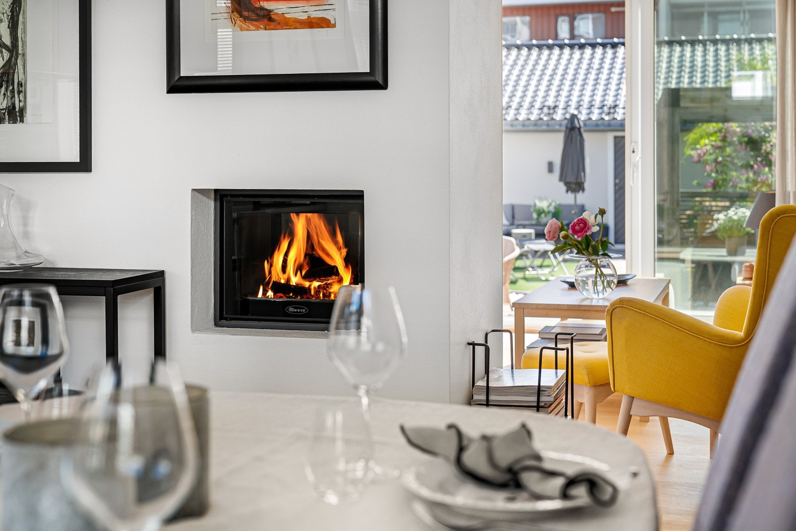 Hyggelig med peis i stuen Galleribilde