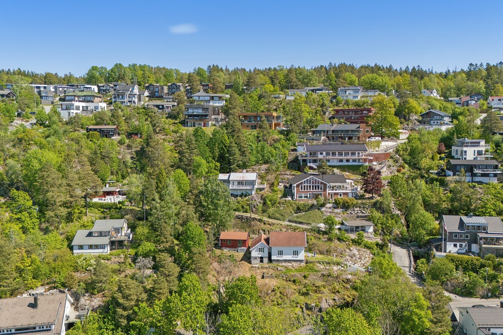 Oversiktsbilde over nærområdet og Batteriveien 25. Galleribilde