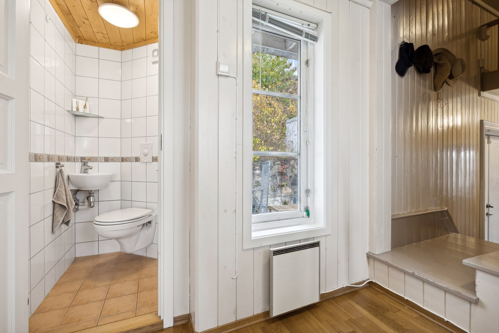 Praktisk med separat toalettrom. Galleribilde