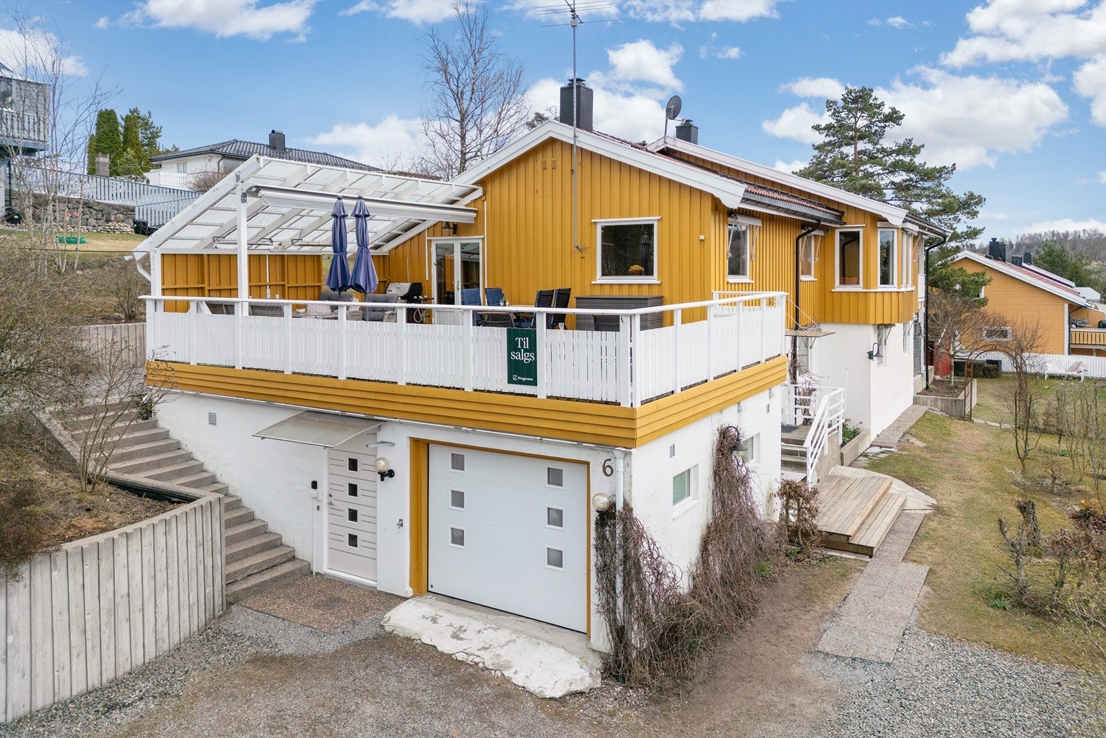 På boligens vestside er det inngang til hybelen Galleribilde