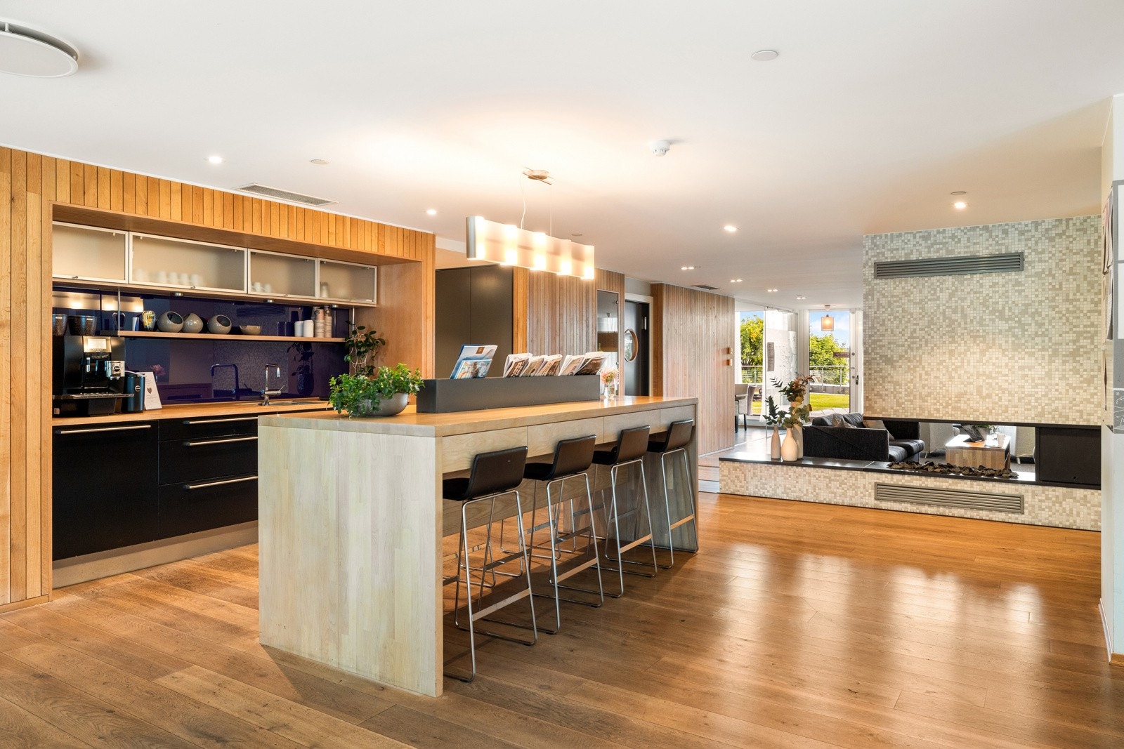 Leiligheten er en del av Tjuvholmen Servicesameie, som er et Plusskonsept som tilbyr noe av servicen fra hoteller til ditt private hjem. Galleribilde