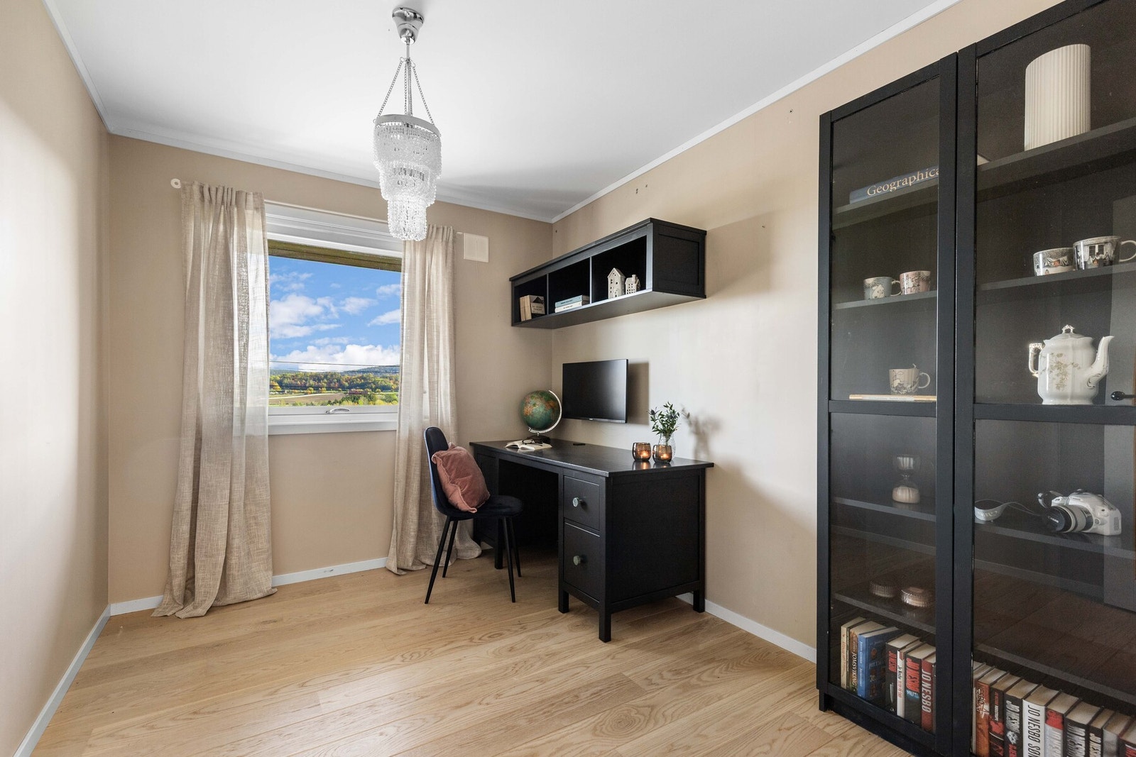 Soverom 2 beliggende i første etasje. Galleribilde