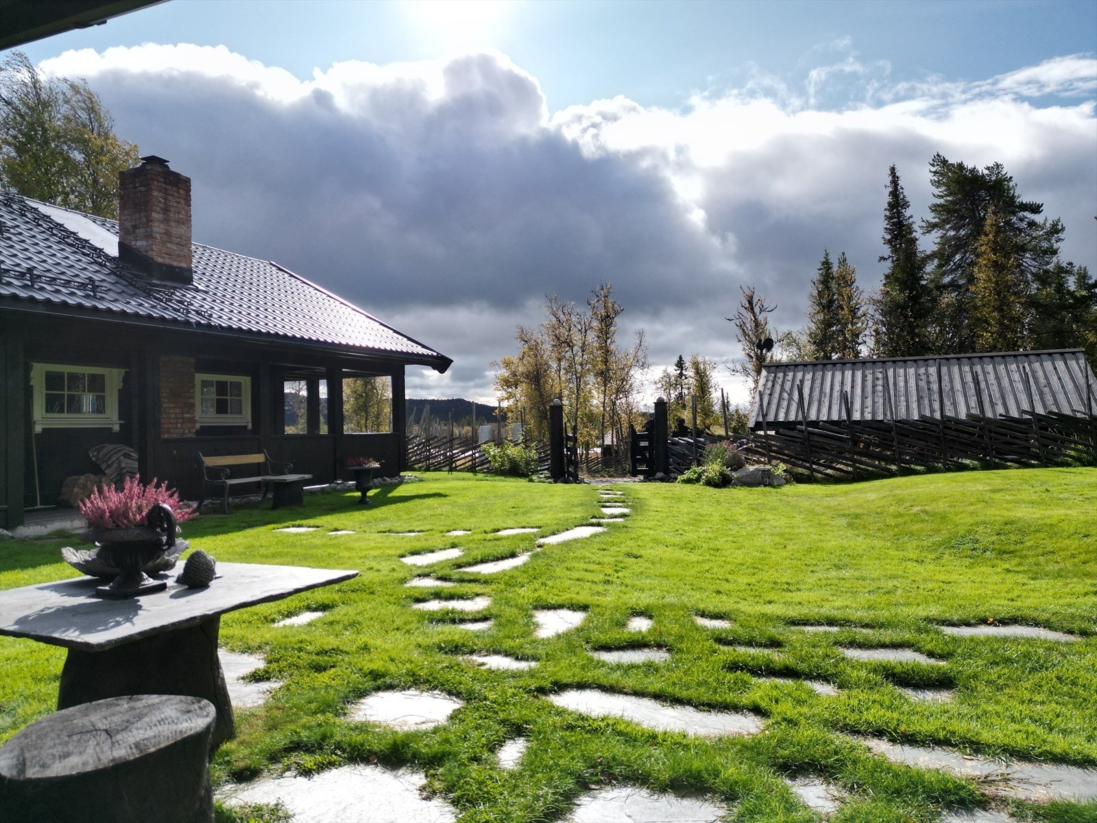 En herlig og usjenert uteplass. Galleribilde