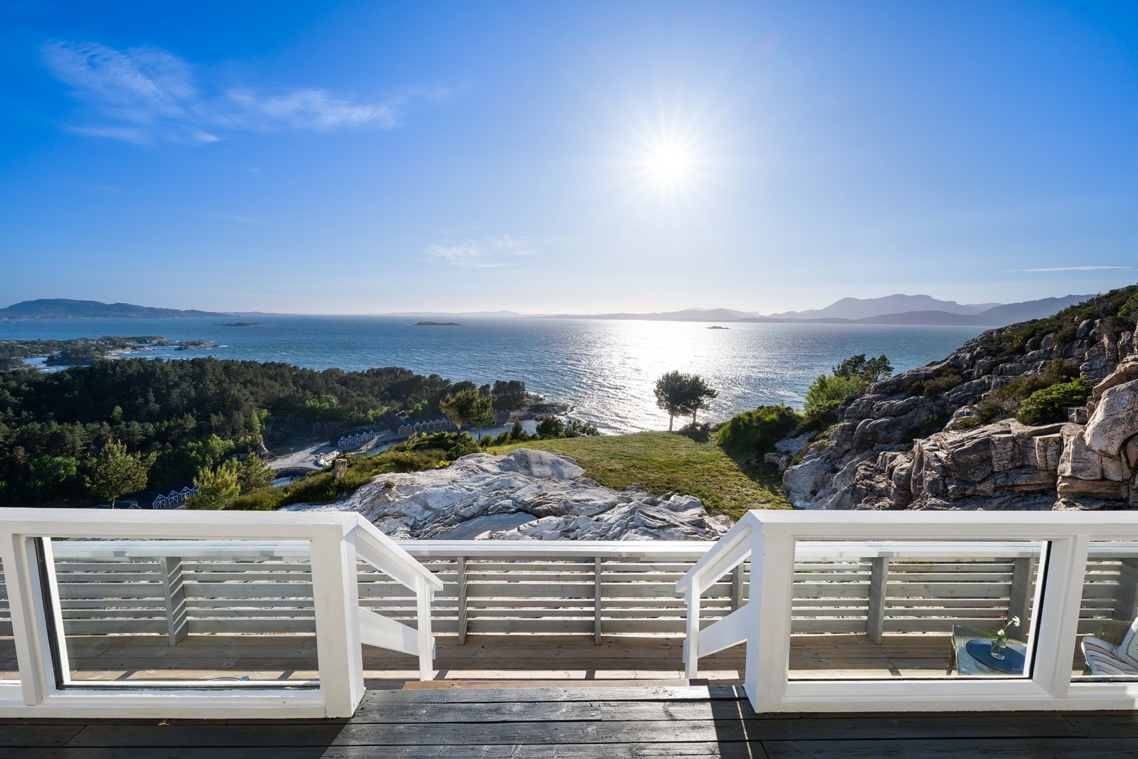 Hjertelig velkommen til visning i Langeneset 24 i Gulen! Eiendommen presenteres av Eiendomsmegler Norge v/Hans Petter Midbrød. Galleribilde