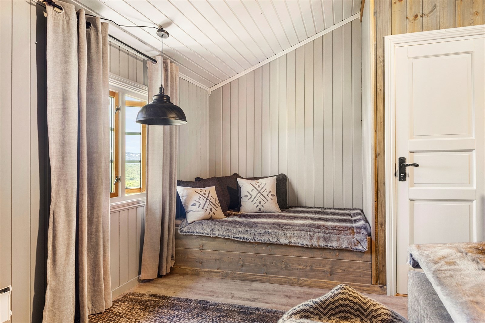 Hytten kan overtas snarlig om ønskelig. Galleribilde