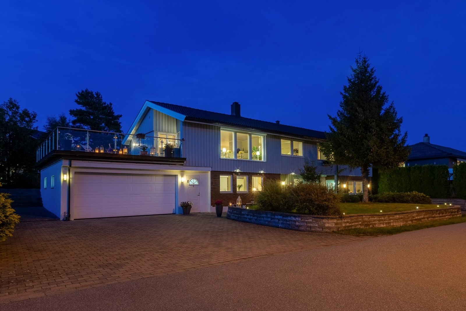 Velkommen til Manstadåsen 42, presentert av Ardiana Gashi v/Dnb Eiendom Galleribilde