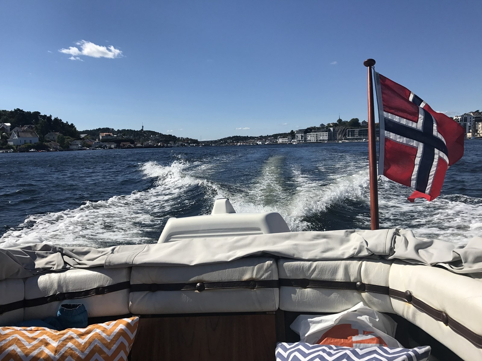 Båt kan medfølge - Skibsplast 16 fot 1984-skjærgårdsjeep m. 75hk-30knop - Privat bilde - Galleribilde