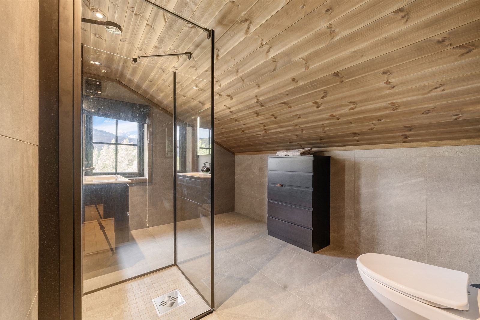 - Velkommen til Vidsynvegen 18 - Galleribilde