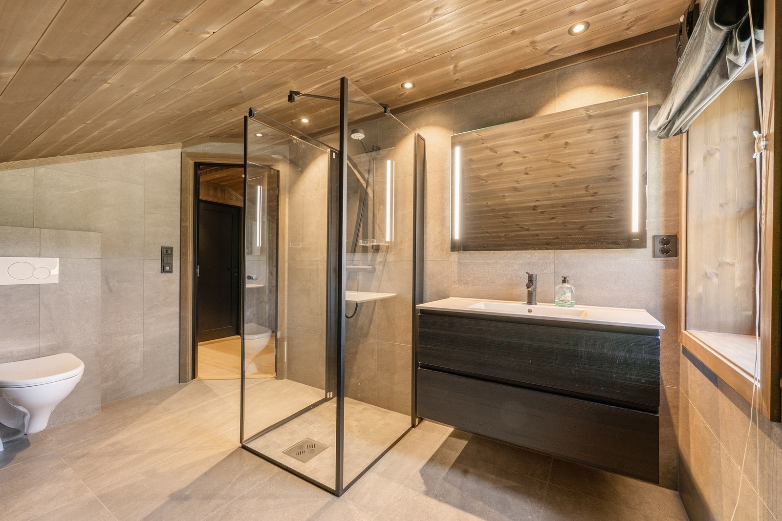 - Velkommen til Vidsynvegen 18 - Galleribilde