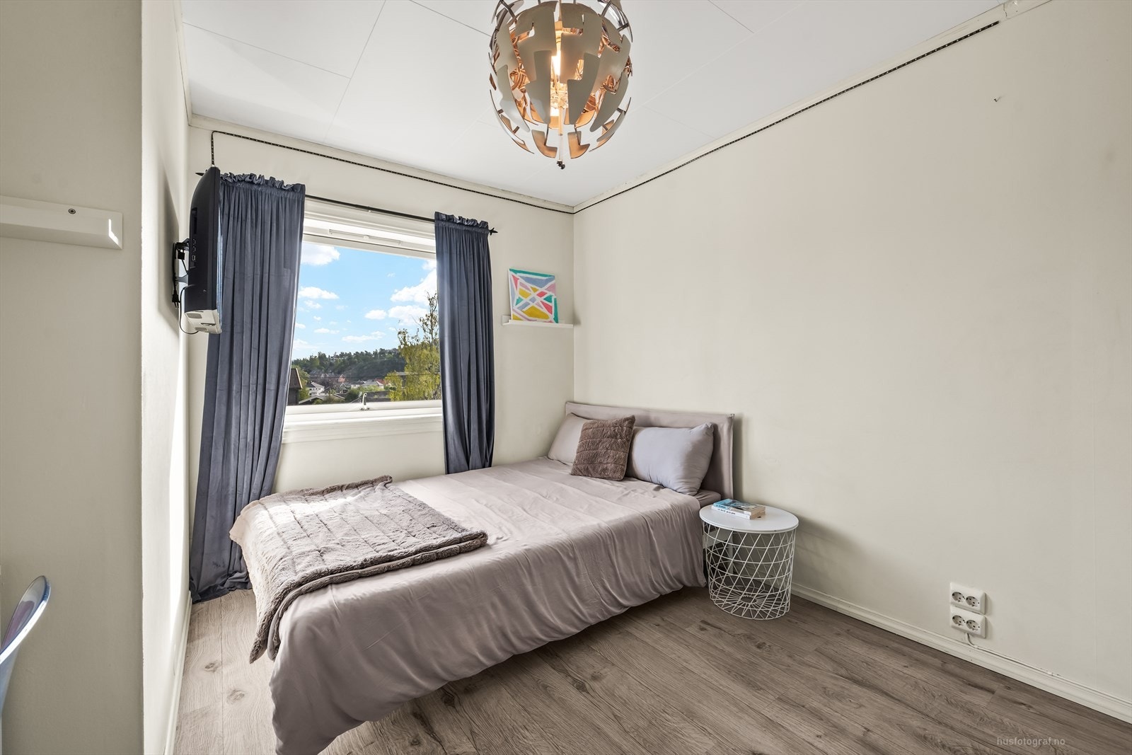 Boligen har tre soverom av god størrelse beliggende i 2.etasje. Galleribilde