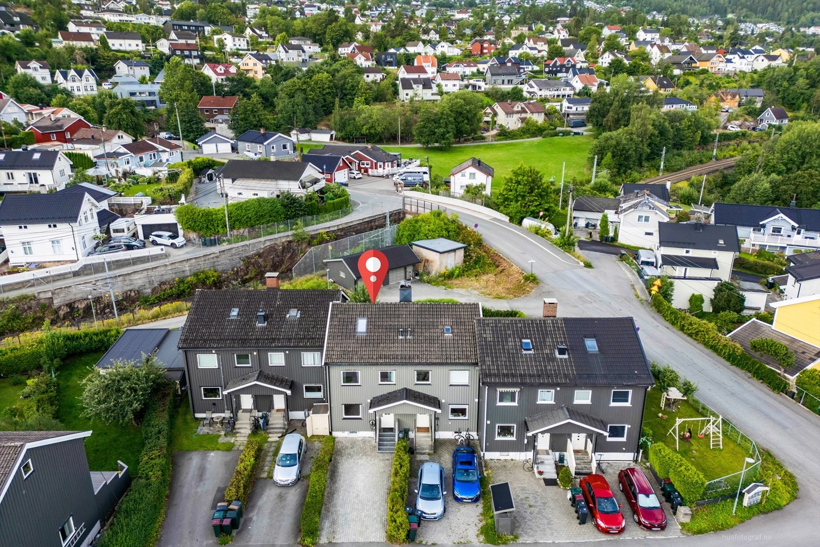 Velkommen til Werners gate 11R! Kort vei til felles lekeplass. Galleribilde