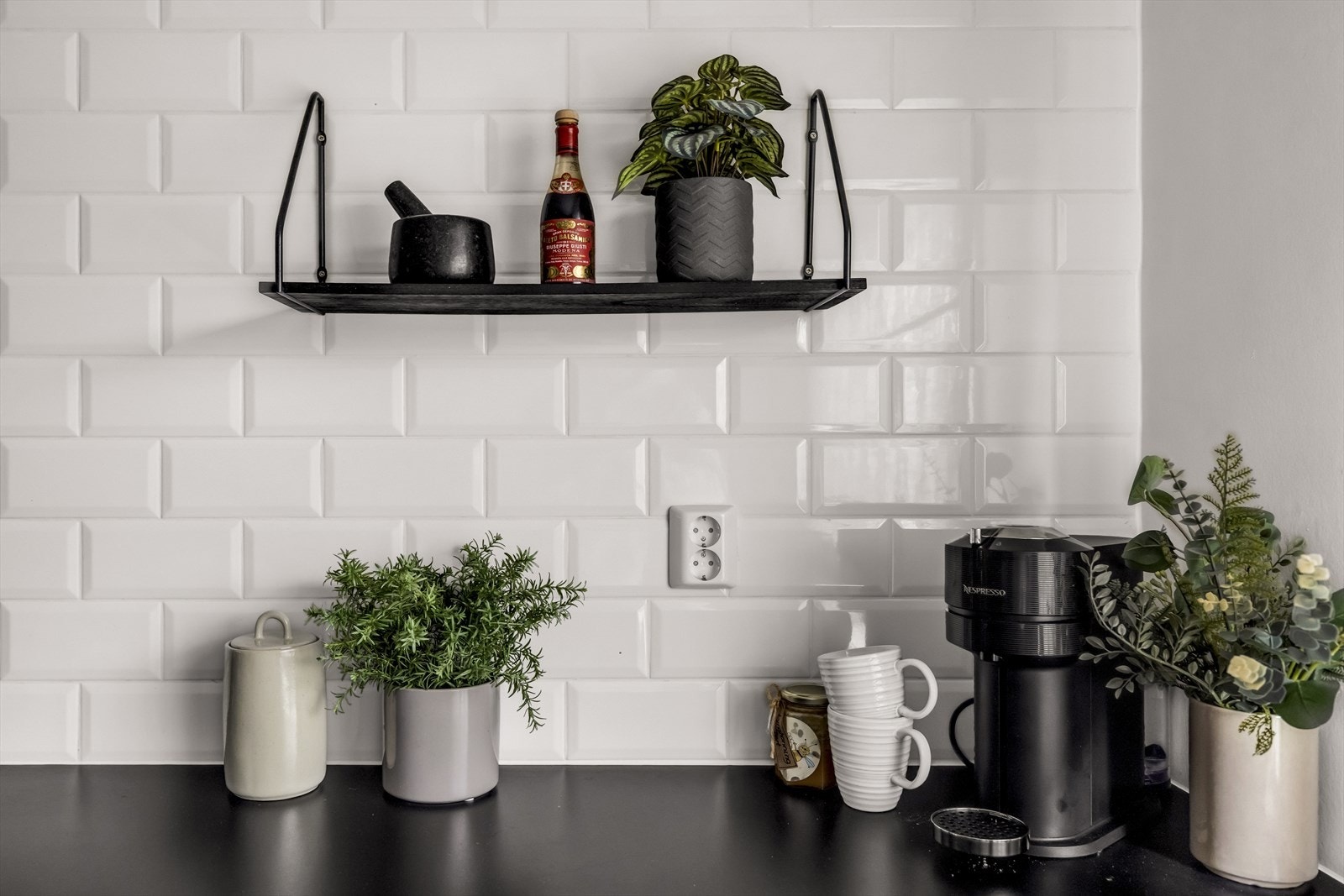 Detaljer kjøkken. Galleribilde