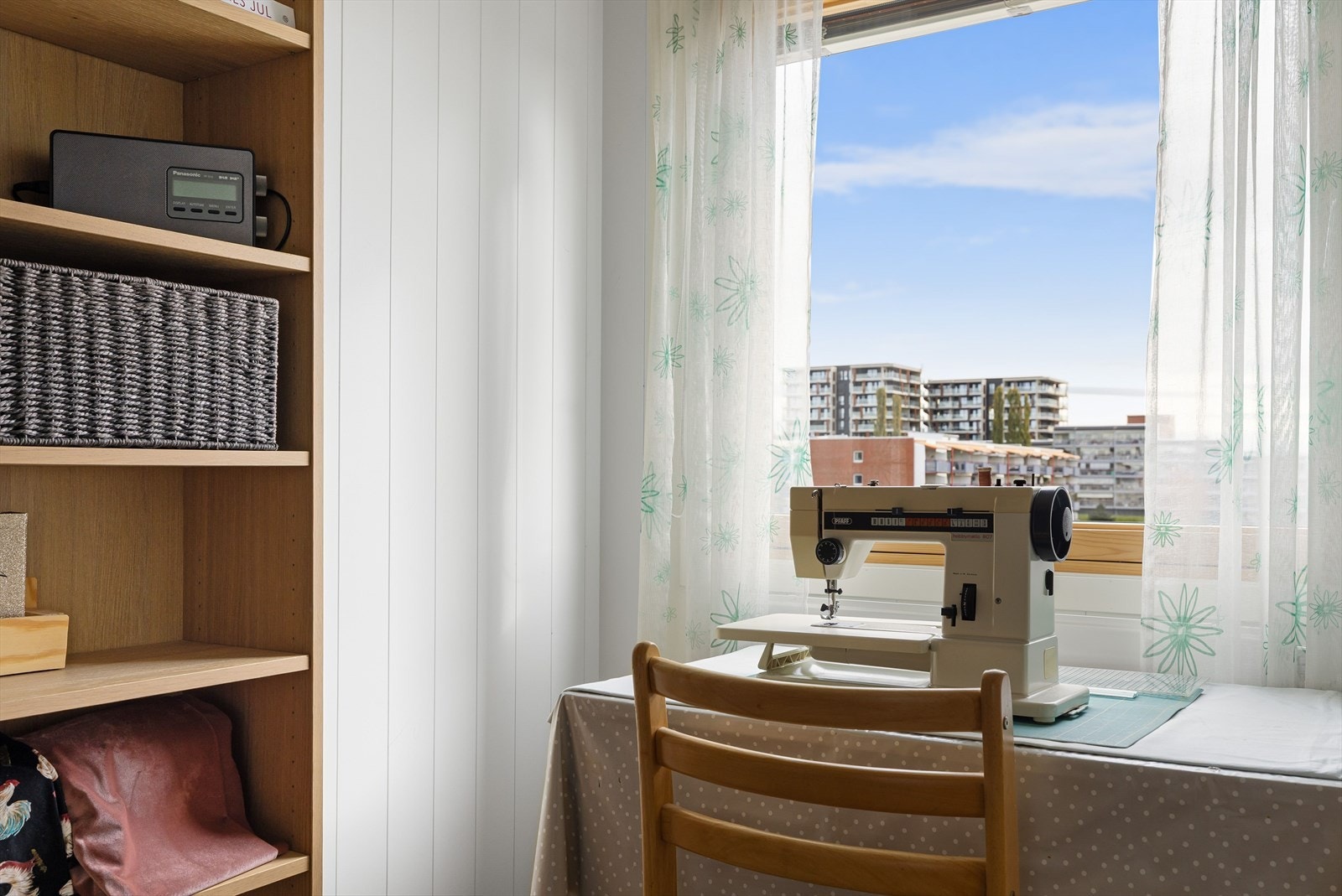 Det er plass til diverse ønskelige møbler, alt etter hvilket behov du har. Galleribilde