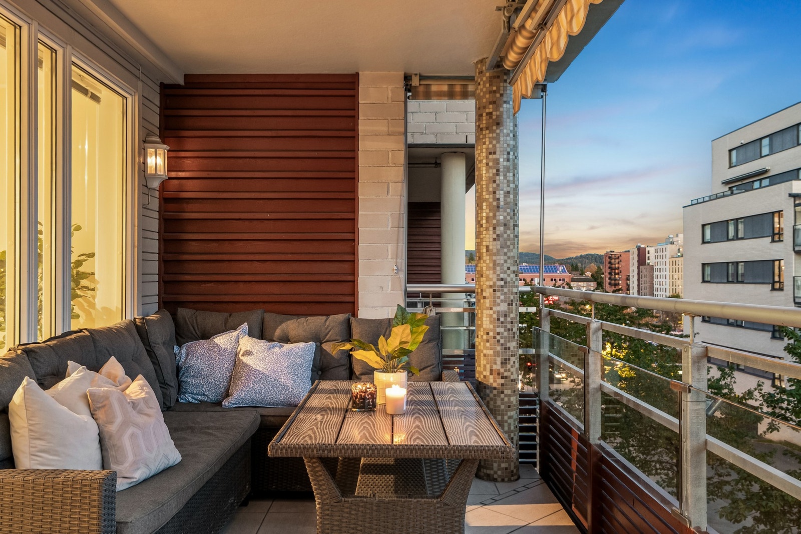 Her har du en flott bolig med moderniserte overflater fra 2025 og gjennomgående god standard ubrukt etter oppussing Galleribilde