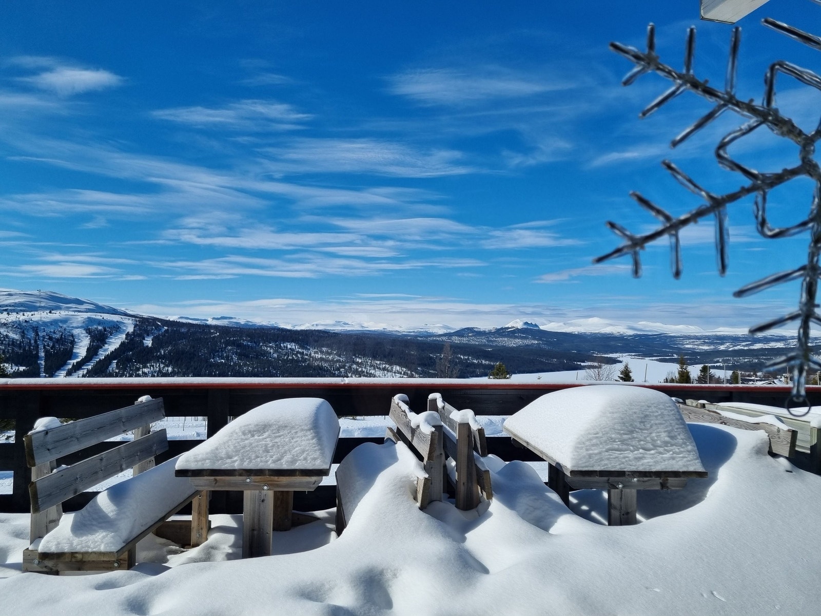 Litt mer av den fantastiske utsikten fra Røsslyngstua kafè. Galleribilde