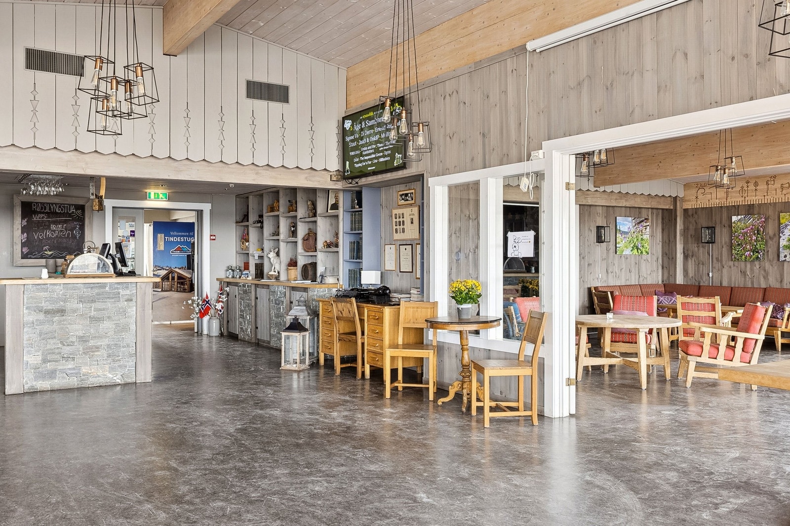 Røsslyngstua kafé. Galleribilde