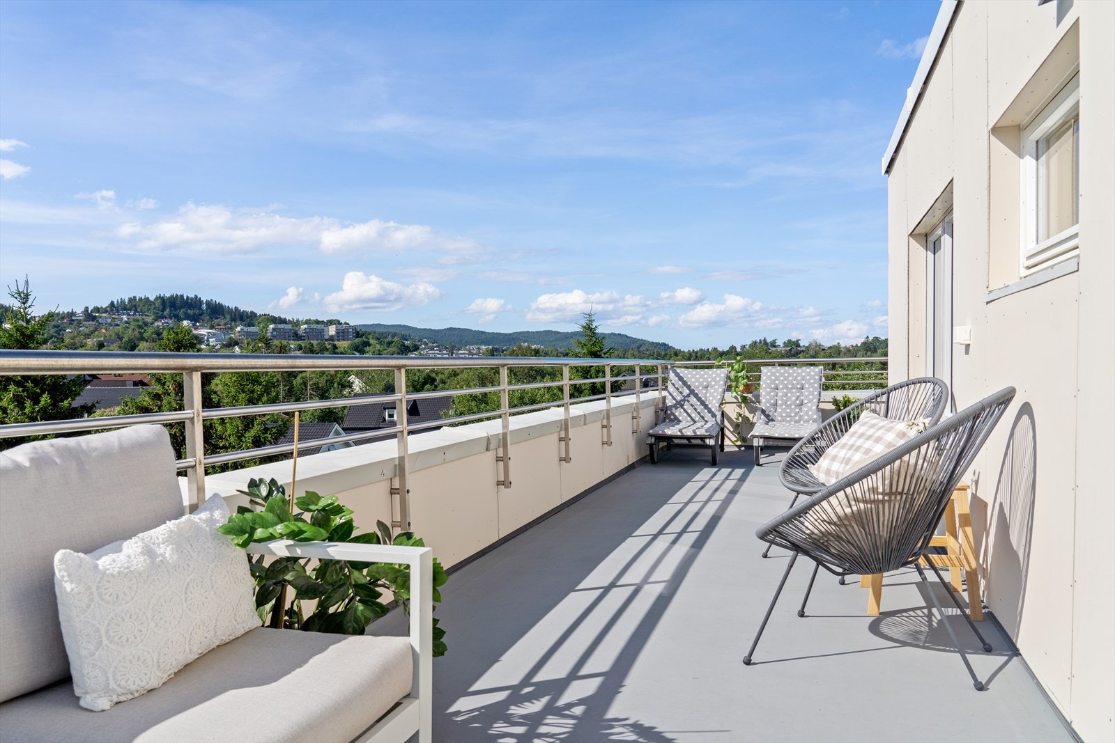 Aslak Eimstad i DNB Eiendom har gleden av å presentere nydelige Waldemar Aunes veg 6A! Galleribilde