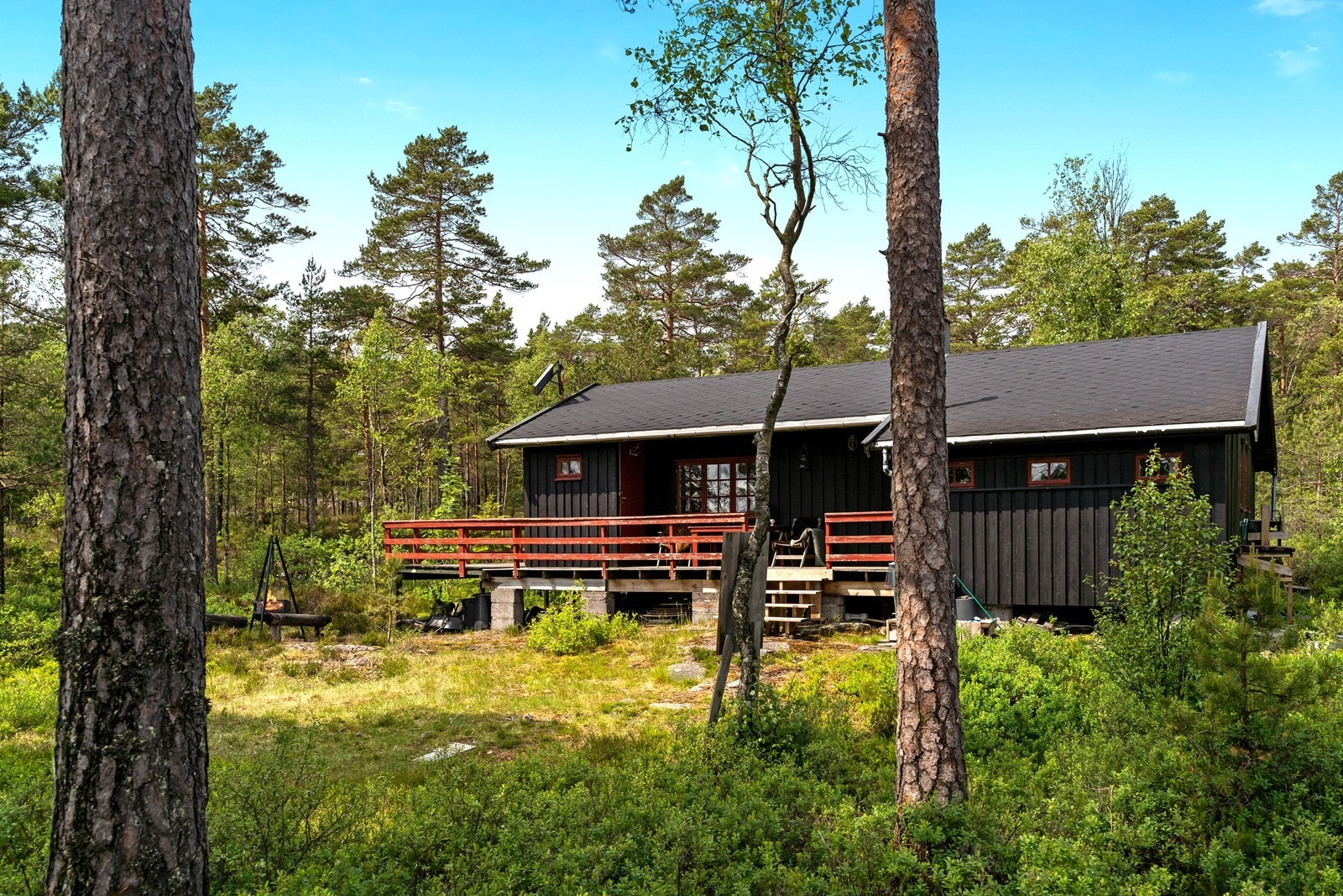 EiendomsMegler1 v/Sonia Tajdus har gleden av å presentere Tveitåsen 129! Galleribilde