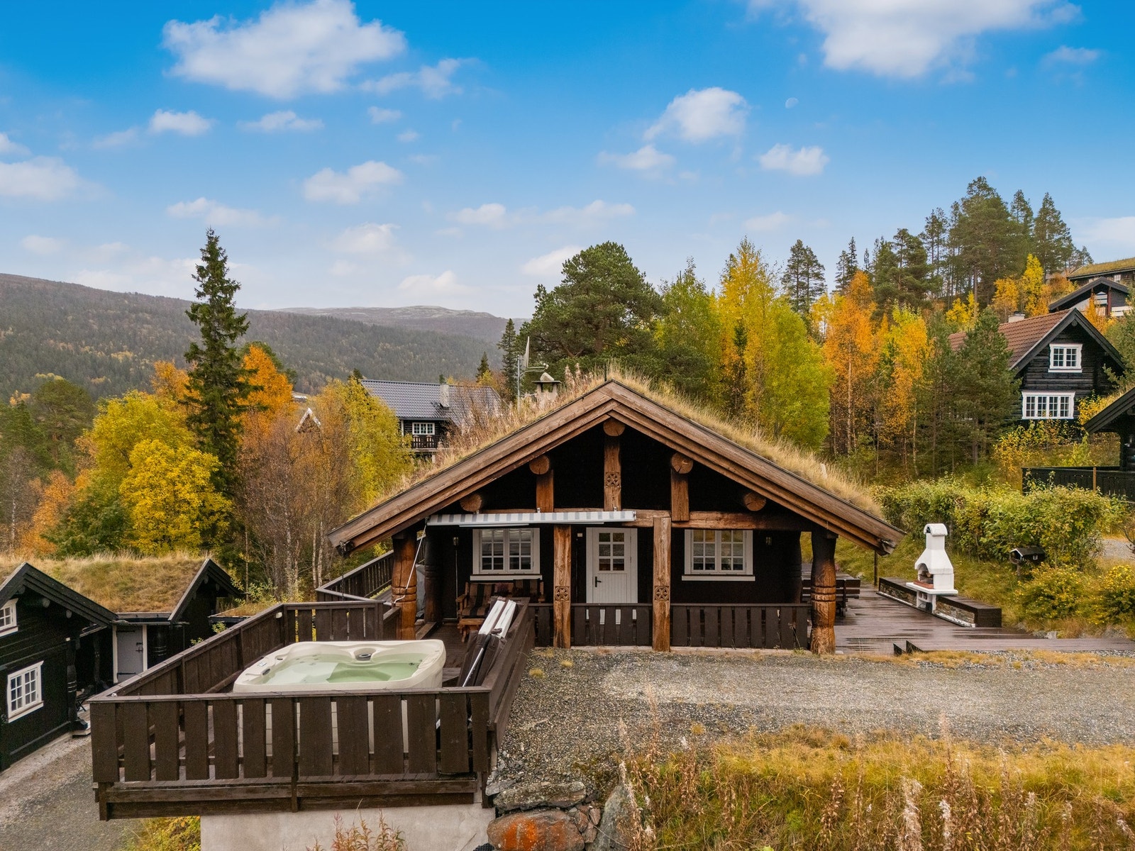 Senk skuldrene, høyt over hverdan Galleribilde