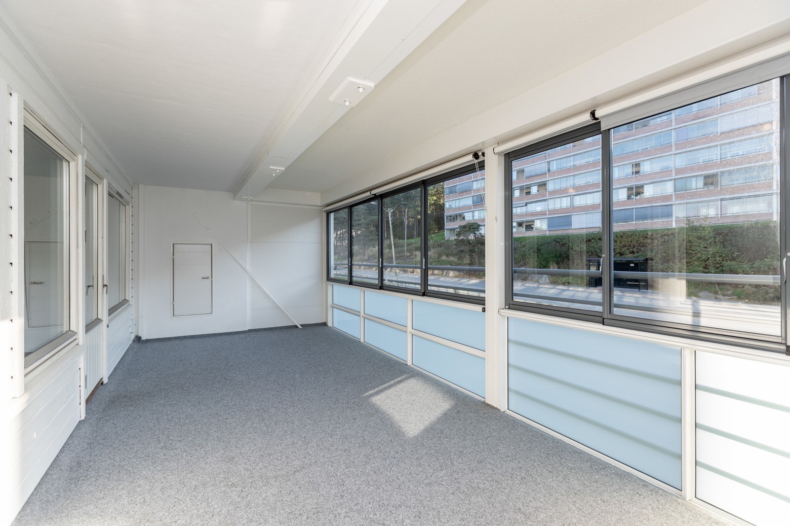 Innglasset balkong Galleribilde