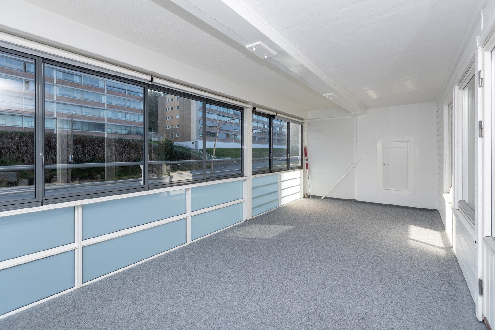 Innglasset balkong Galleribilde