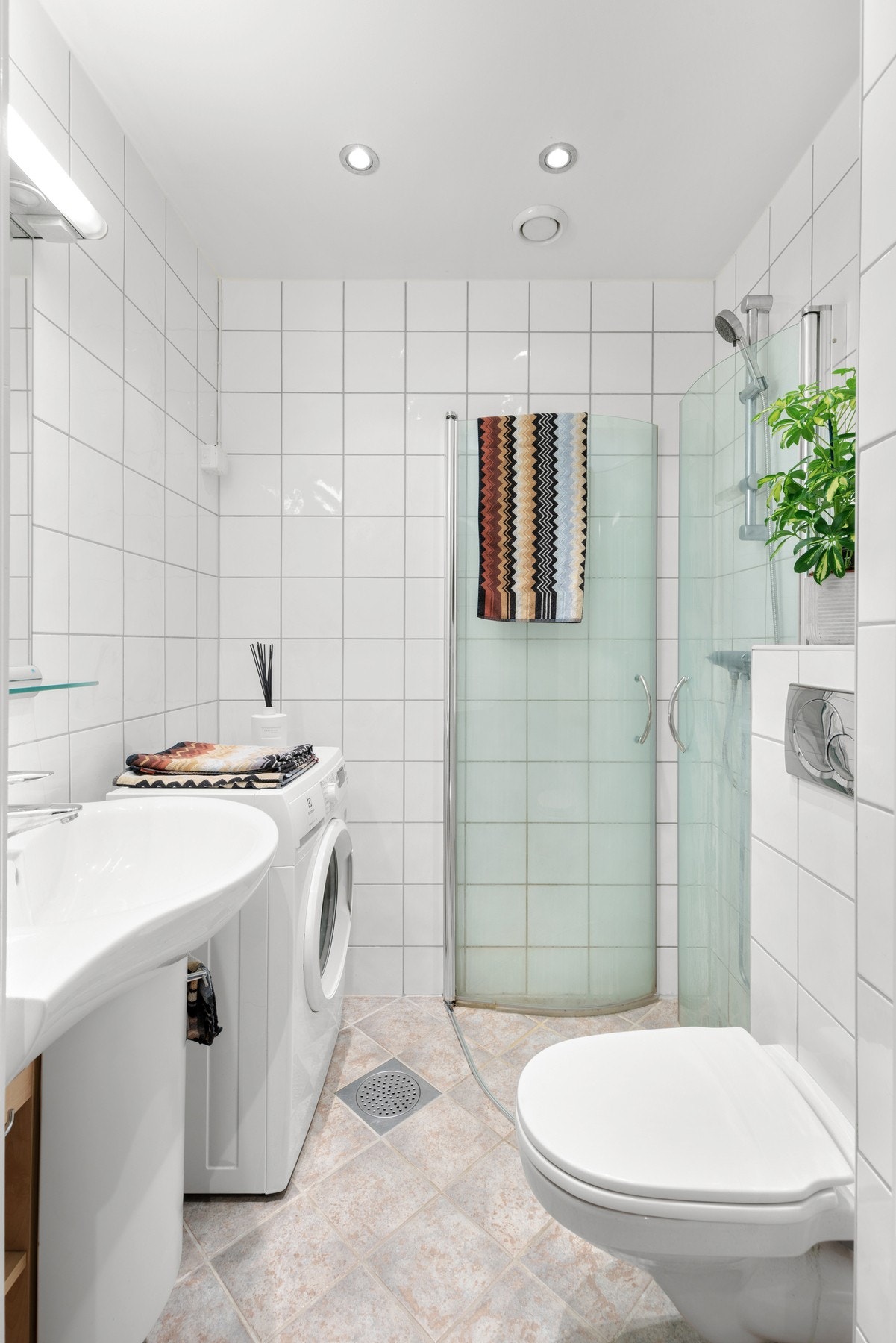 Badet fremstår som pent og ble totalt modernisert i regi av borettslaget i 2005. Galleribilde