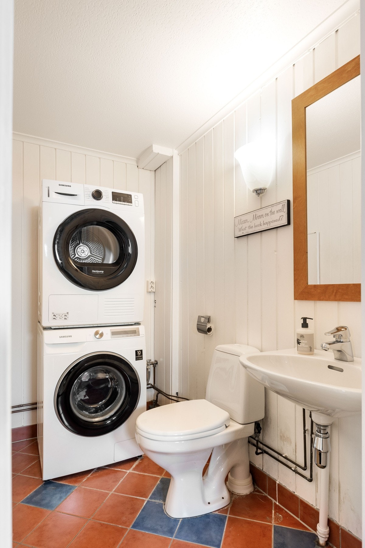 Vaskerom Galleribilde