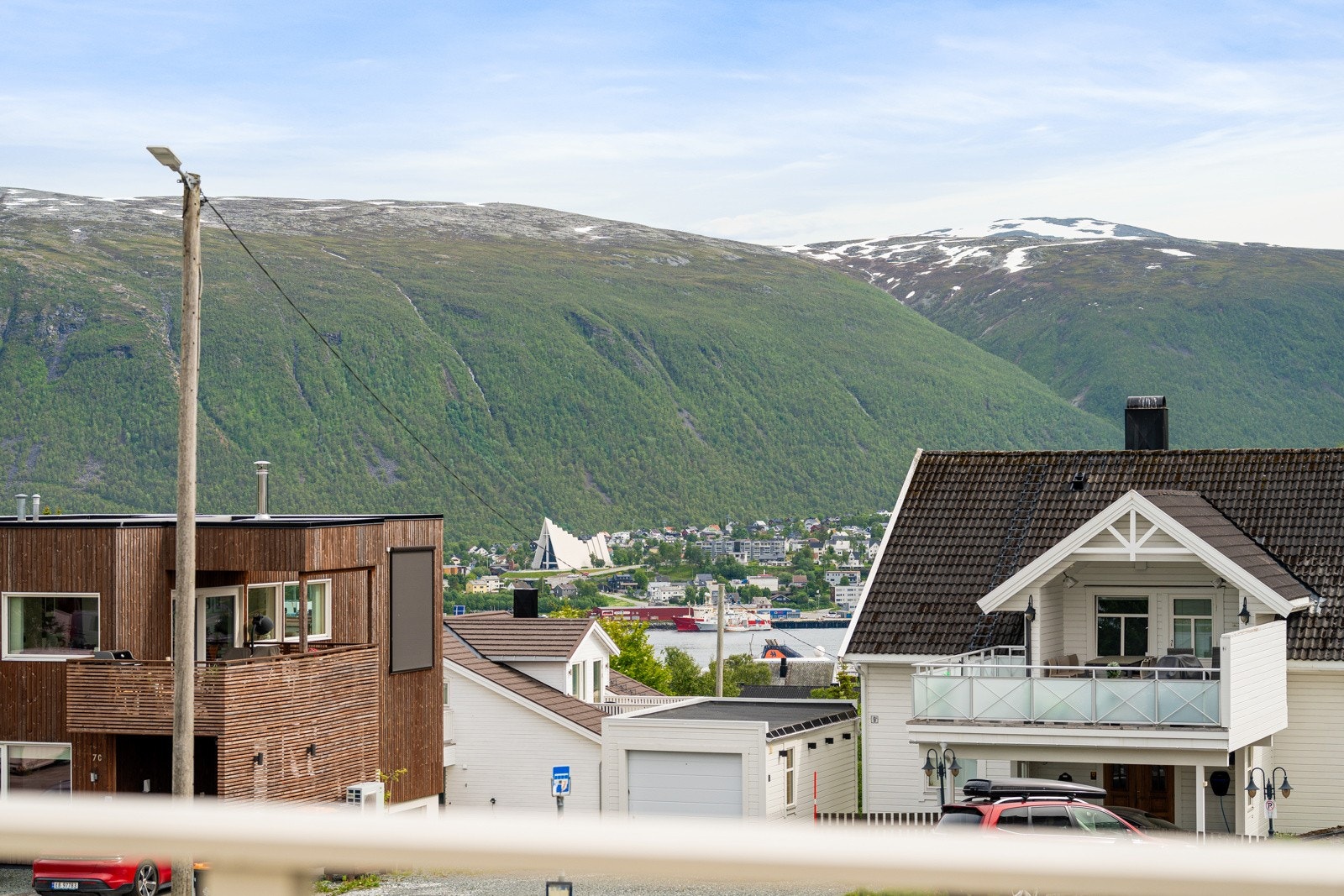 God utsikt mot Ishavskatedralen.