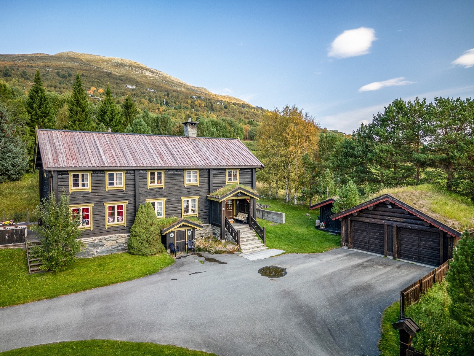 Gårdstun Galleribilde