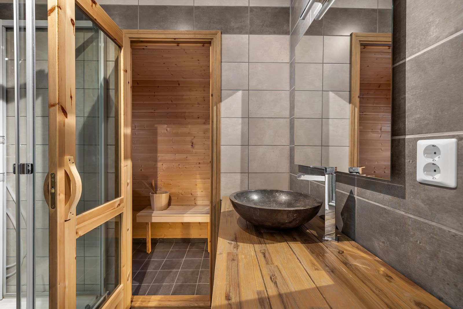 Badstu er for mange en selvfølge på hytta. Galleribilde