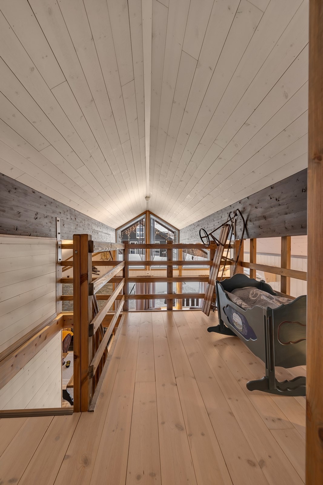 Deler av hemsen. Galleribilde