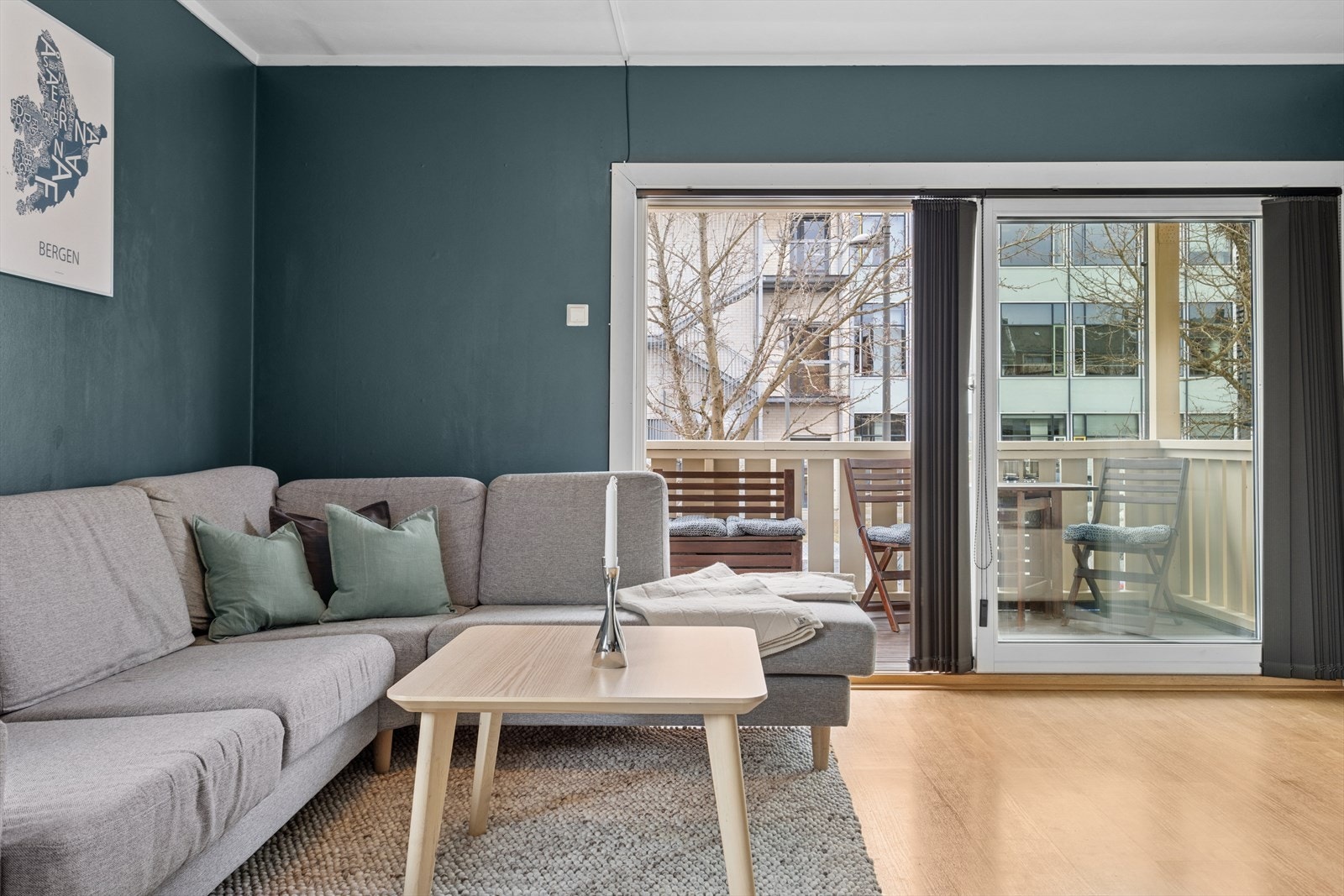 Balkongen har gode solforhold, her kan fine dager nytes. Galleribilde