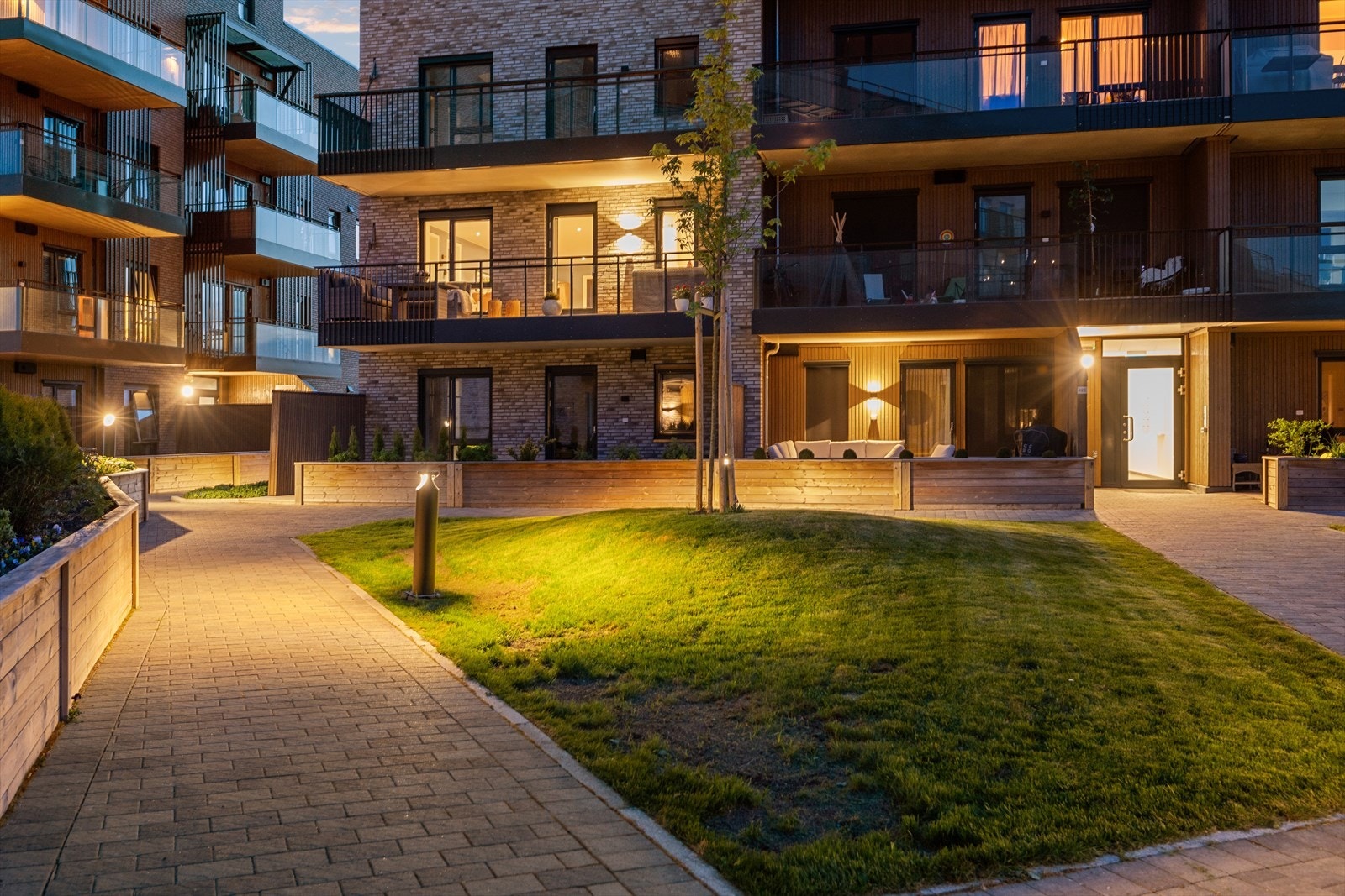 Uteområdet til sameiet er pent opparbeidet. Galleribilde