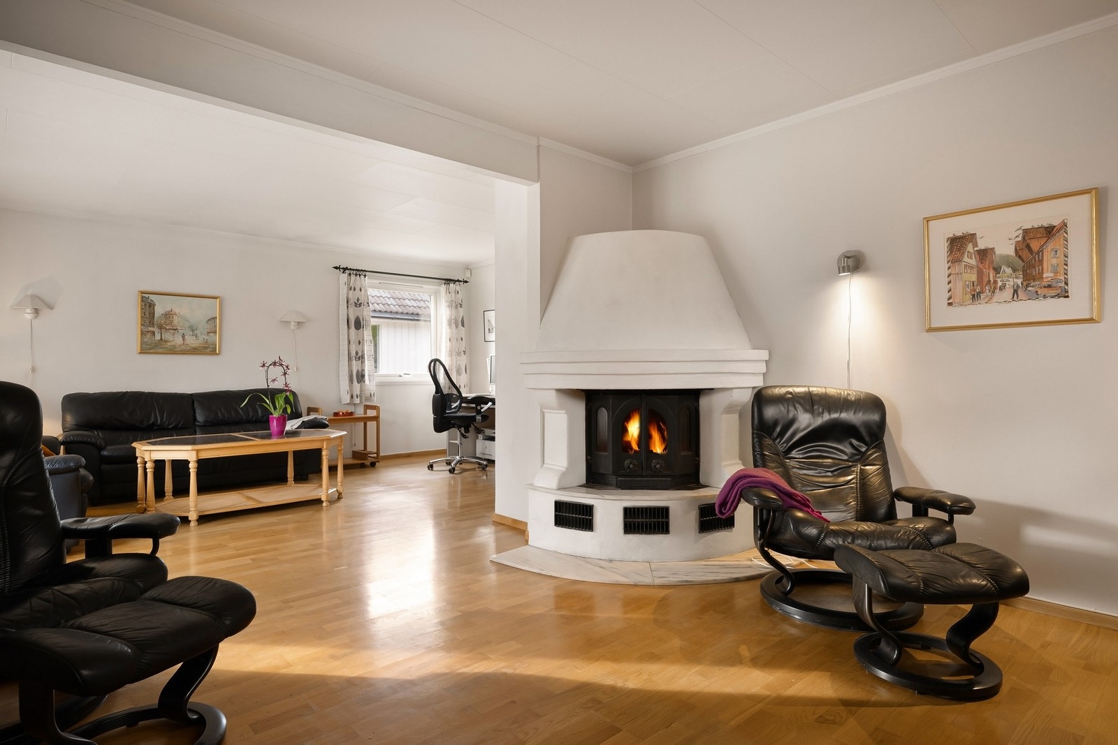 Peis i stuen Galleribilde