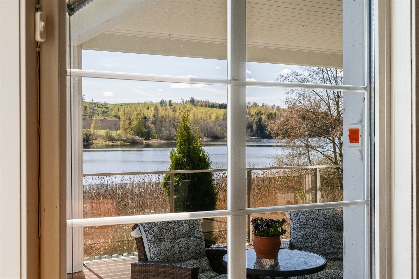 Utsikt fra stuen. Galleribilde