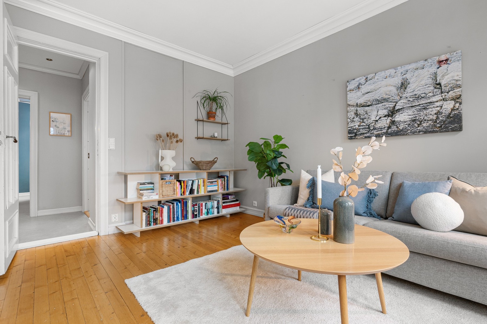 Det er etterisolert mellom etasjene og lagt inn lydbøyler. Galleribilde