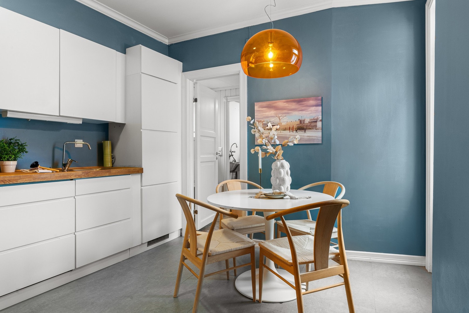 Her er det også god plass til spisebord. Galleribilde