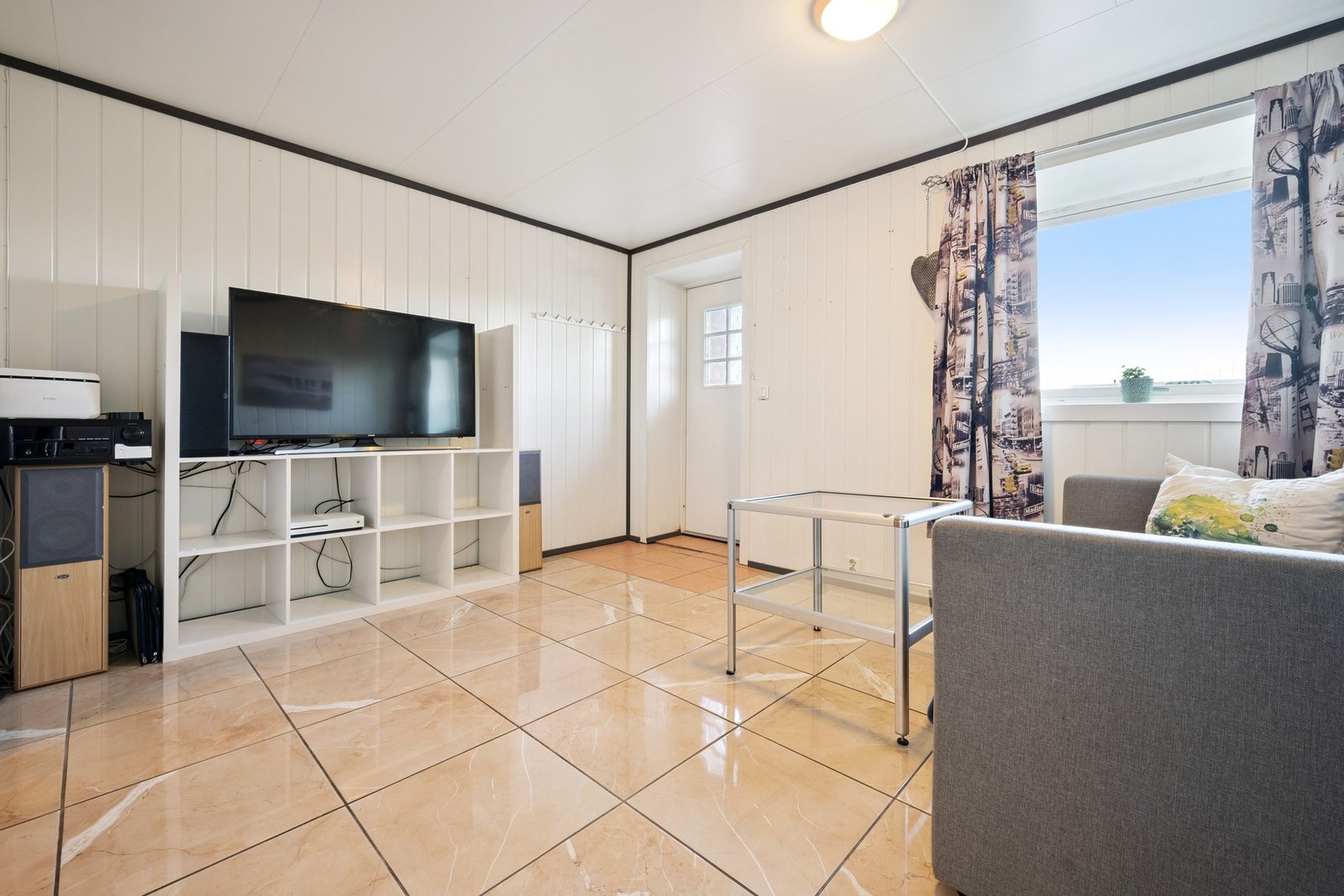 Stue underetasje Galleribilde