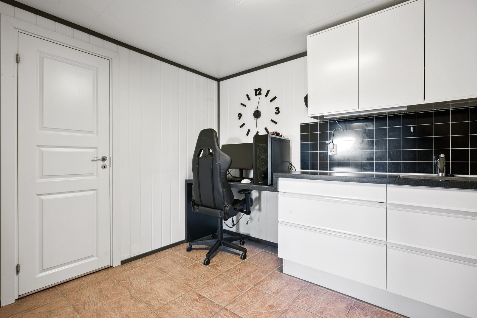 Kjøkken underetasje Galleribilde