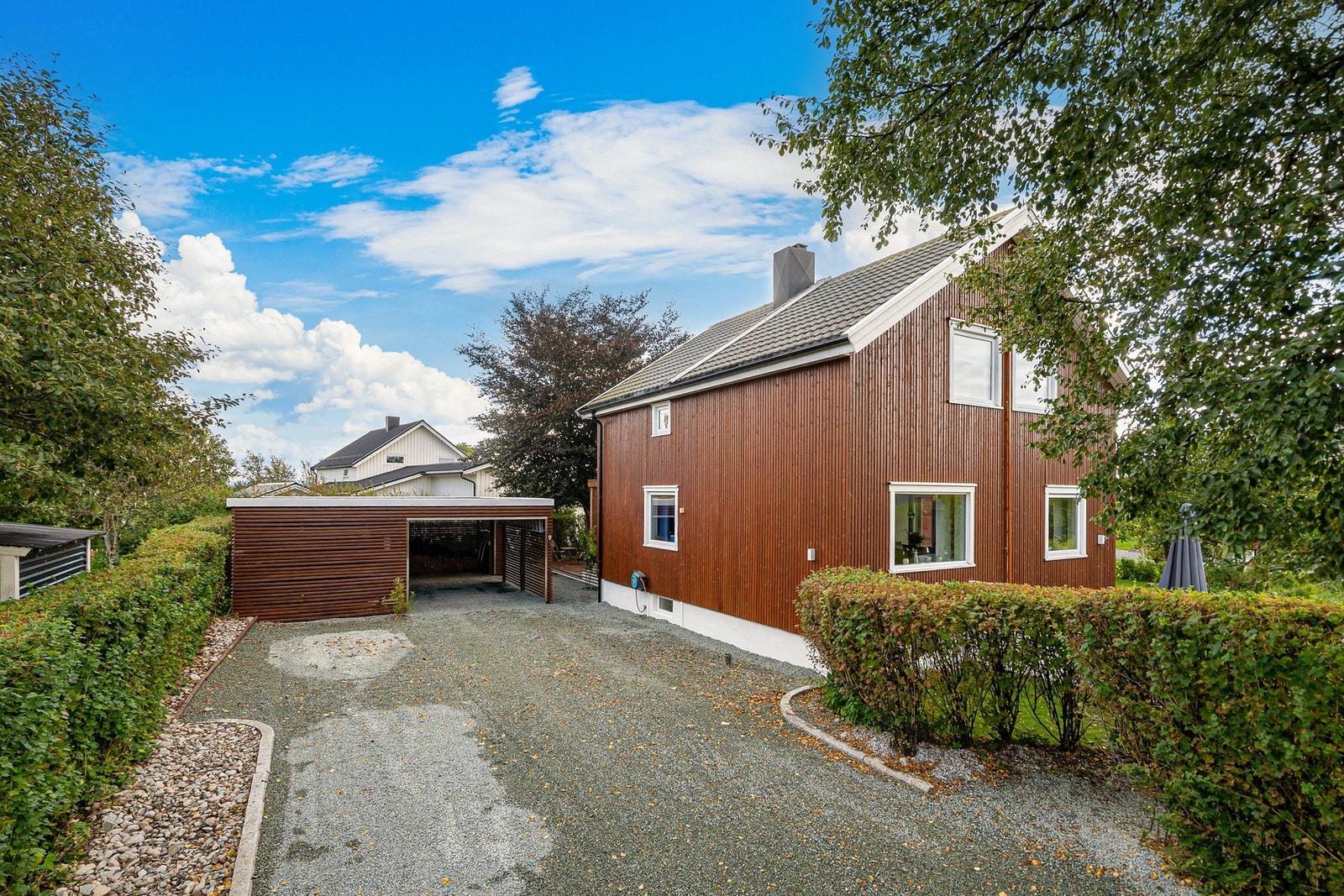 Innkjørsel Galleribilde