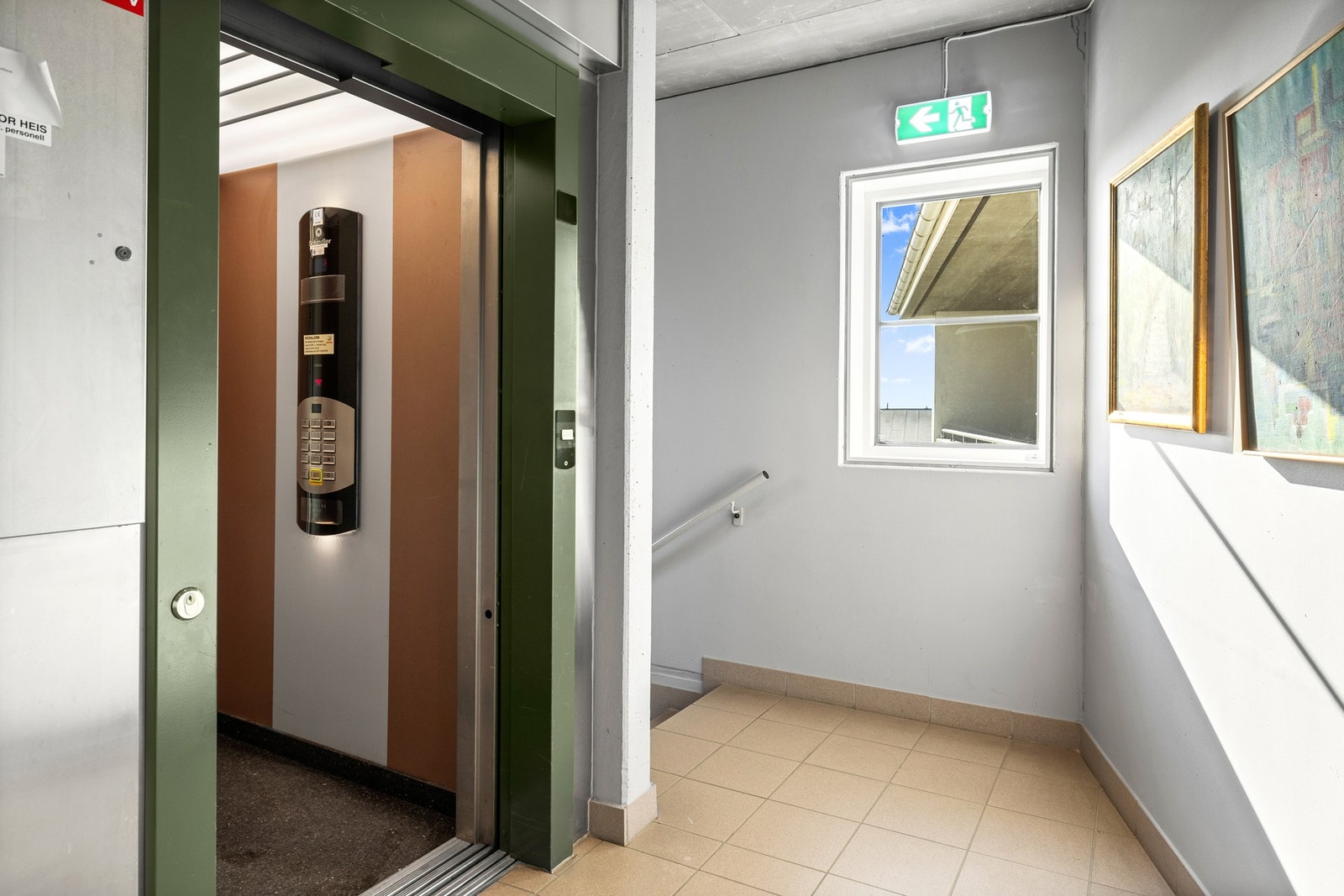 Heis i bygget Galleribilde