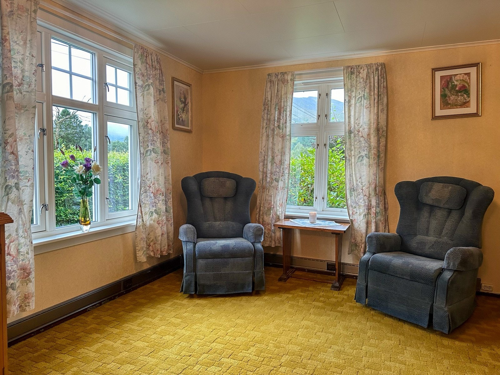 Stue i kårbolig Galleribilde