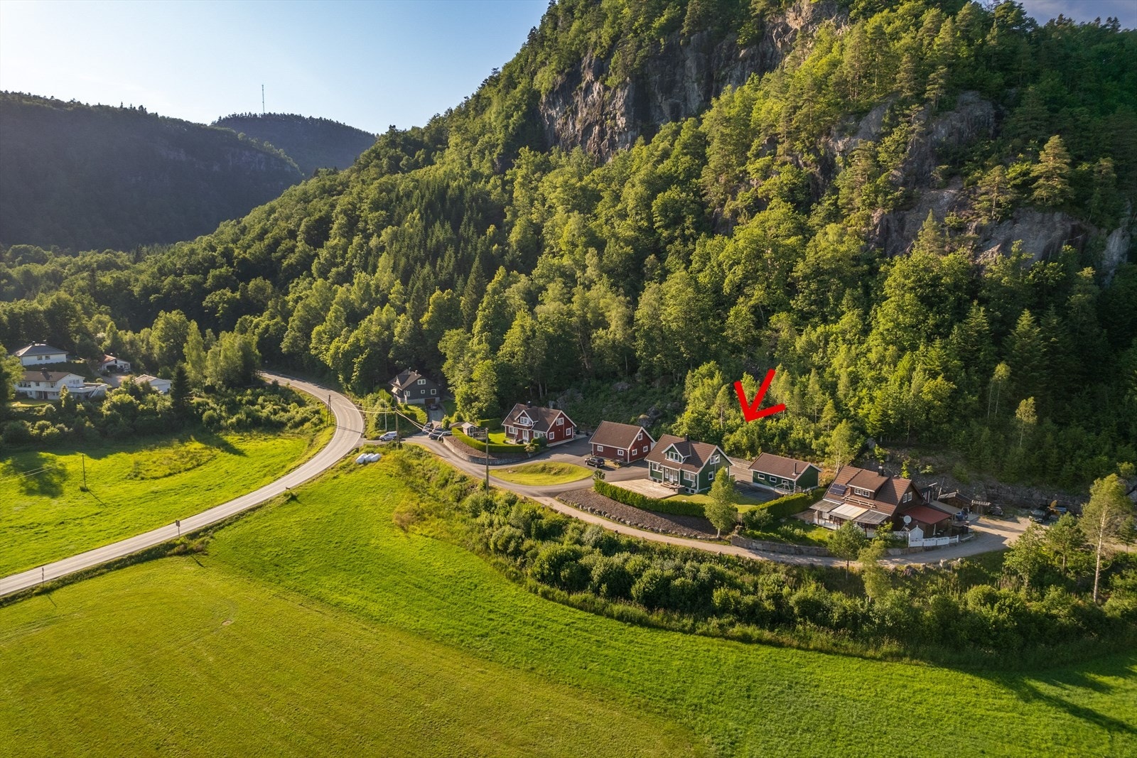 Oversikt område - bolig ligger sørvendt Galleribilde